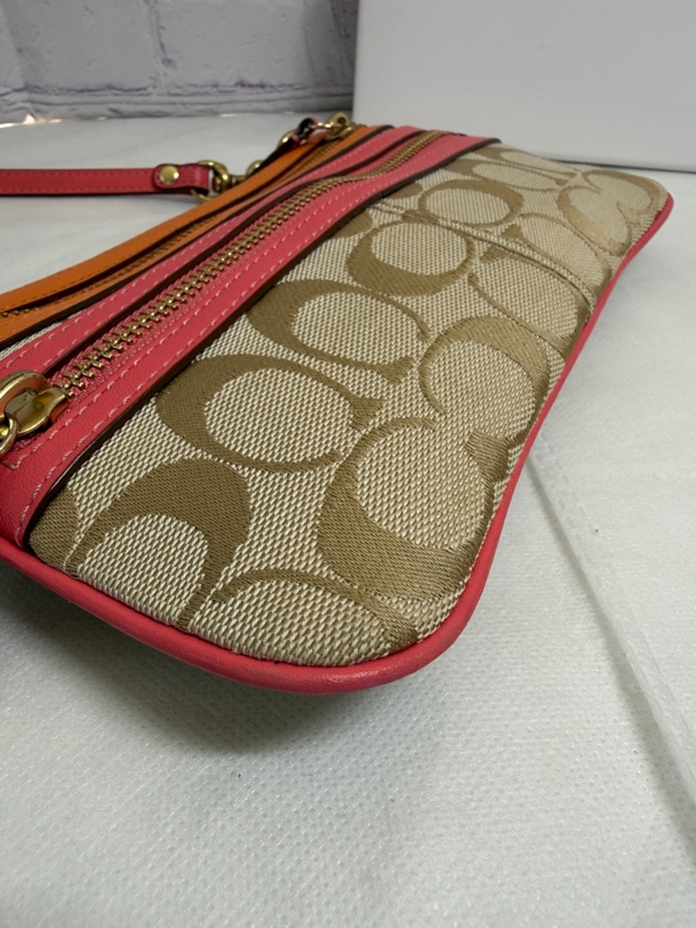 LOWSTARTCoach Small Shoulder Bag Wristlet Pink Orange Leather 3 Pockets ALMSTMNT - Picture 7 of 15